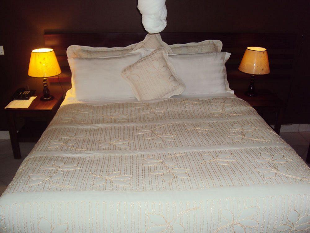 קמפאלה Silver Springs Hotel מראה חיצוני תמונה