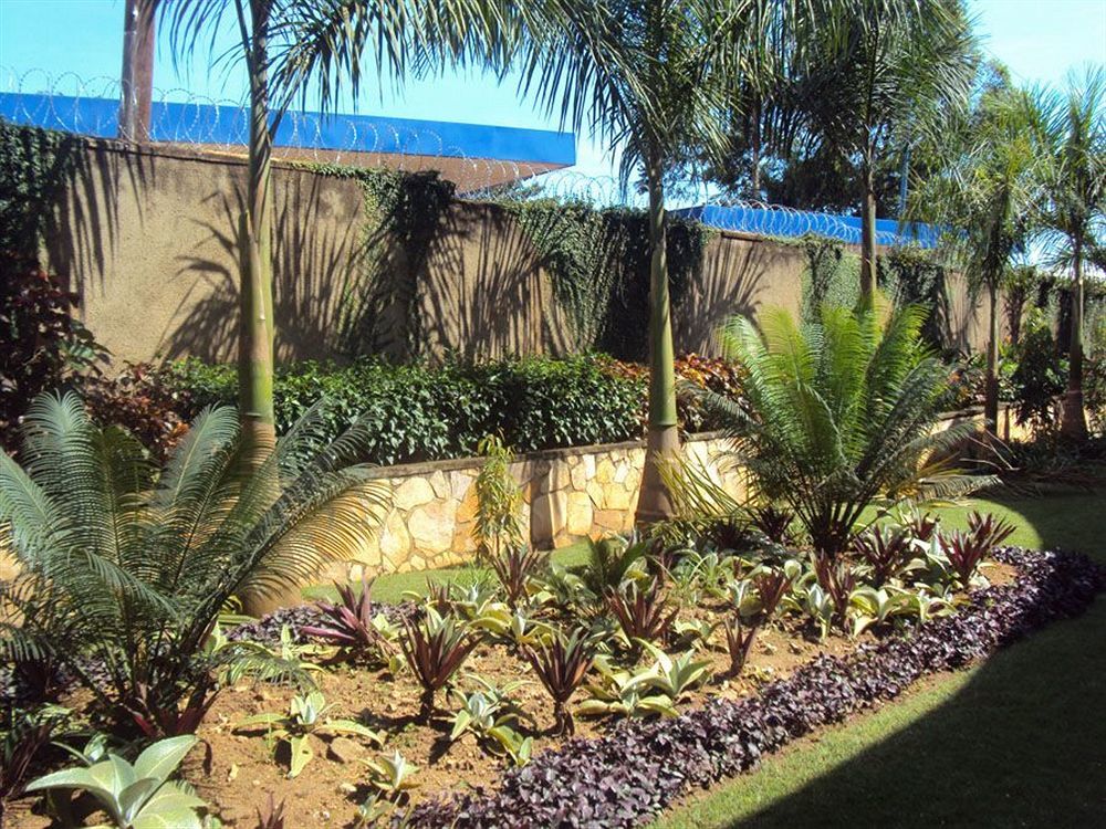 קמפאלה Silver Springs Hotel מראה חיצוני תמונה
