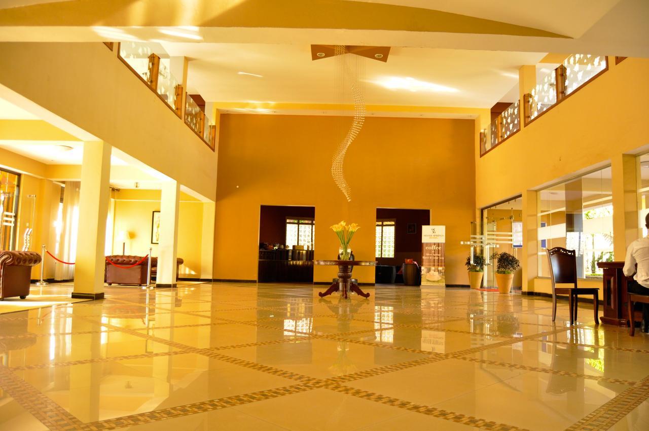 קמפאלה Silver Springs Hotel מראה חיצוני תמונה