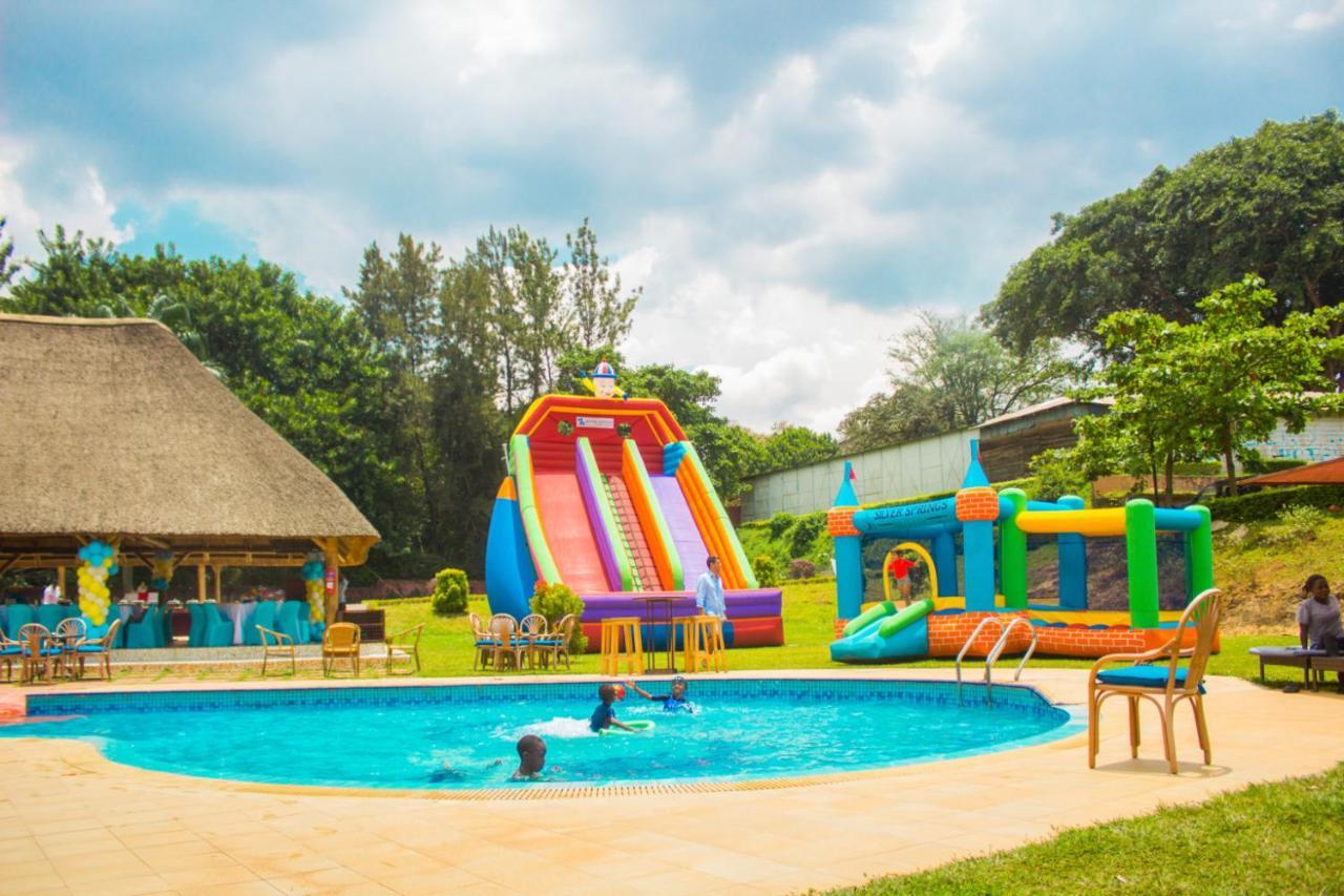 קמפאלה Silver Springs Hotel מראה חיצוני תמונה